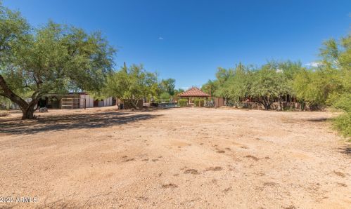 7839 Dixileta Dr, Scottsdale AZ exterior
