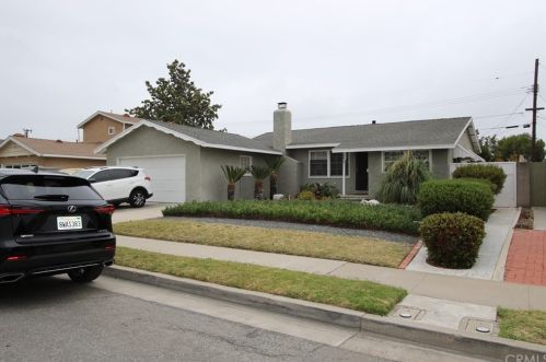 5516 Paraguay Dr, Buena Park, CA 90620-1247