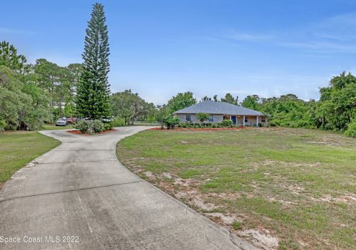 3500 Lionel Rd, Mims, FL 32754-5302