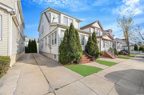 9265 246th St, Floral Park, NY 11001-3920
