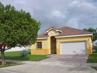 22967 109th Ave, Miami, FL 33170-7526