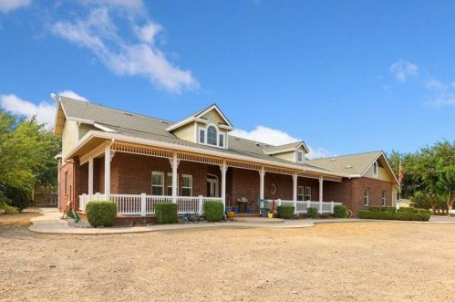 702 Apricot Ave, Grayson, CA 95363-9732
