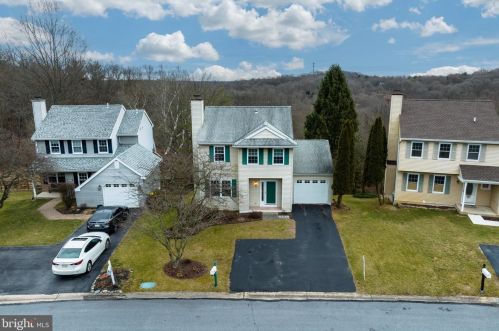 1307 Creagh Knoll Ter, Downingtown, PA 19335-3851