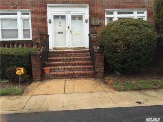 738 Caffrey Ave, Far Rockaway, NY 11691-5302