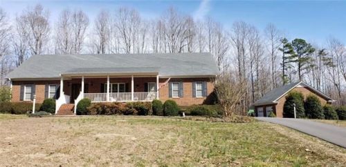 6590 Blenheim Rd, Powhatan, VA 23139-6309