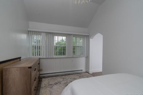 87 Briar Cliff Ave, Waterbury CT  06708-2901 exterior
