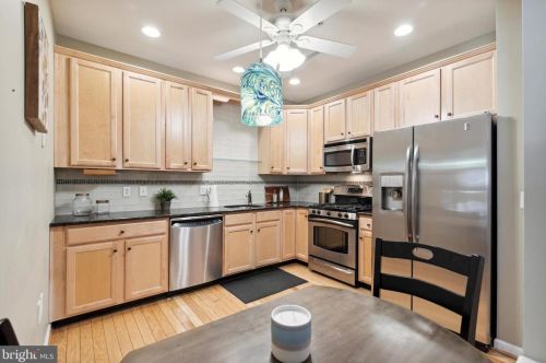 2106 Lilac Ct, Lansdale PA  19446-7611 exterior