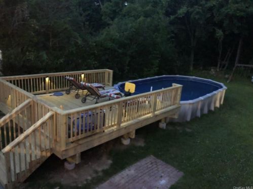 80 Friendly Rd, Mahopac NY  10541-1922 exterior