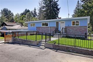 14037 Stone Ave, Seattle, WA 98133-7018