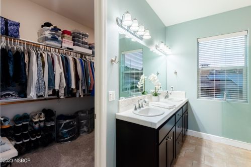 622 Wildflower Dr, Santa Maria CA  93455-6099 exterior