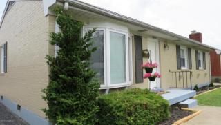 3905 Woodgate Ln, Louisville, KY 40220-2745