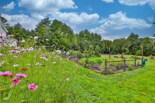 49 Mason Rd, Brookline NH 03033-2204 exterior