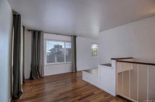 3721 Riviera Dr, San Diego CA 92109-6647 exterior