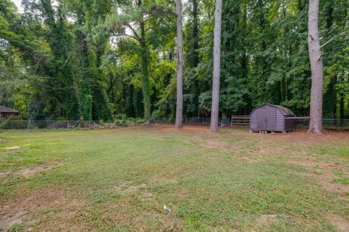 210 Gwinnett St, Fayetteville GA  30214-1727 exterior