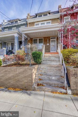 5017 7th Pl, Washington, DC 20011-4019