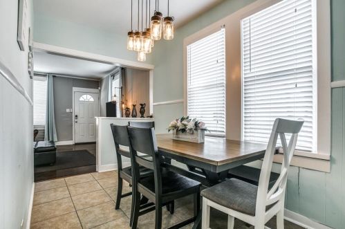 2511 Bernardo De Galvez Ave, Galveston TX 77550 exterior