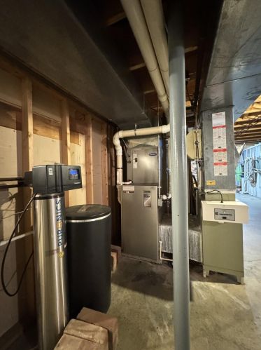 1 Cedar Pt, Newport KY  41076-1743 exterior