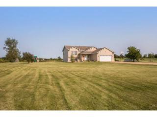 533 90th St, Hudson, WI 54016-7933
