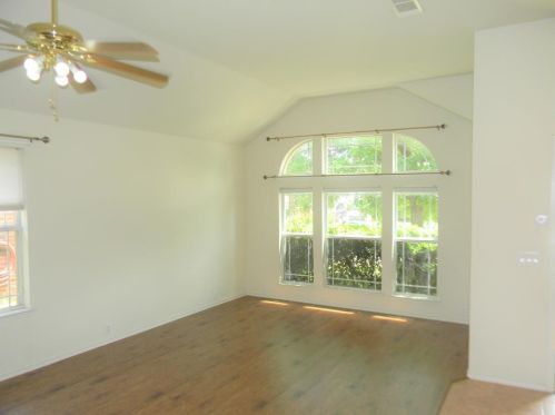 8621 Wagon Trl, Aubrey TX  76227-2217 exterior
