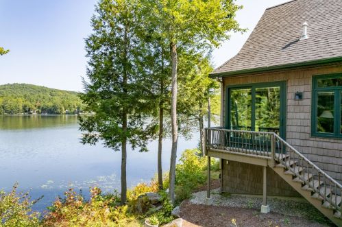120 Marys Rd, Sunapee, NH 03782-3604