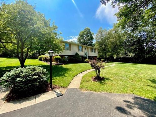 1889 Mcclellandtown Rd, Grays Landing, PA 15461-2509