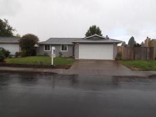 645 Greencrest St, Salem, OR 97301-4982
