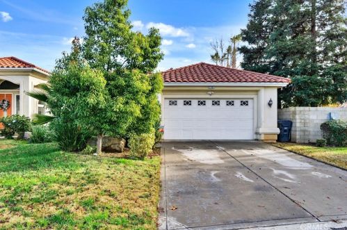 1701 Camino Ln, Madera, CA 93637-8666