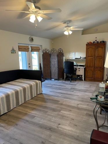 3311 2nd St, Cape Coral, FL 33991-0076