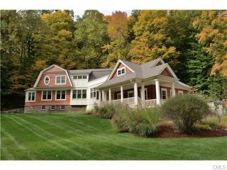 10 Dawn Ln, Ridgefield, CT 06877-2807
