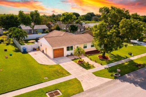 1346 Donwoods Ln, West Palm Beach, FL 33411-4014