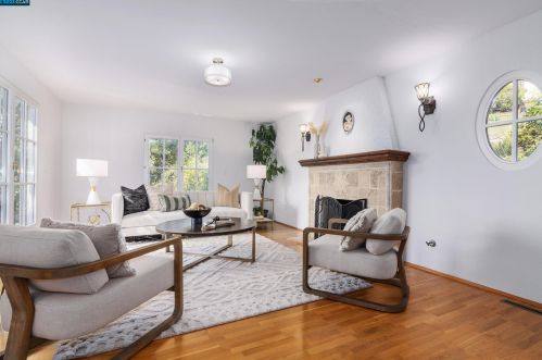 40 Las Palomas, Orinda CA  94563-1916 exterior