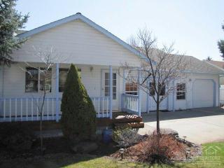 61380 Elkhorn St, Bend OR  97702-2189 exterior