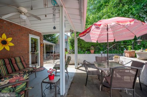 647 Marshall St, Norristown PA 19401-5136 exterior