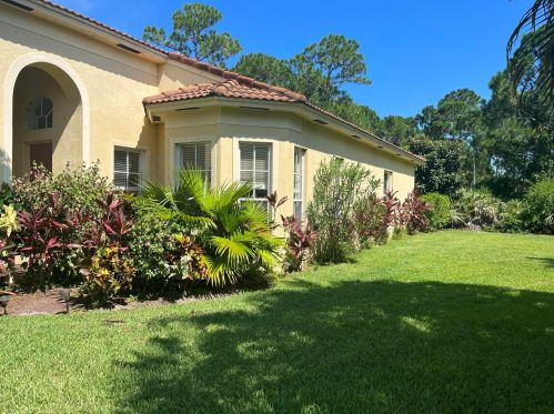 5804 Spring Lake Ter, Fort Pierce FL  34951-3113 exterior