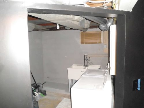 395 Wilson St, Hermitage PA  16146-1520 exterior