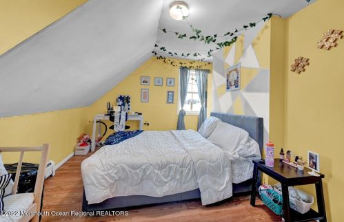 121 Avenue A, Bayonne NJ  07002-1255 exterior