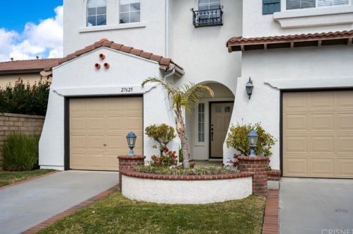 27625 Mariposa Ln, Santa Clarita, CA 91384-4111