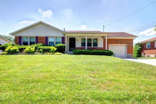 4010 Pinecroft Dr, Louisville, KY 40219-3735