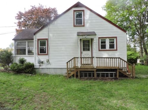 19 Ridgewood Ave, Fredon, NJ 07860-1910