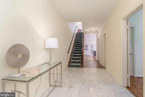 3919 Watson Pl, Washington, DC 20016-5417