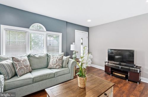 681 Washington Ave, West Deptford NJ  08096-3544 exterior