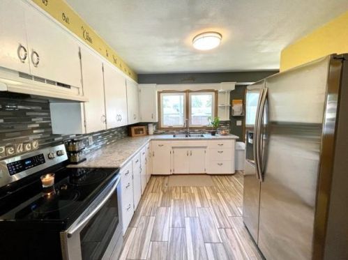 930 Victoria St, Fairmont MN  56031-4354 exterior