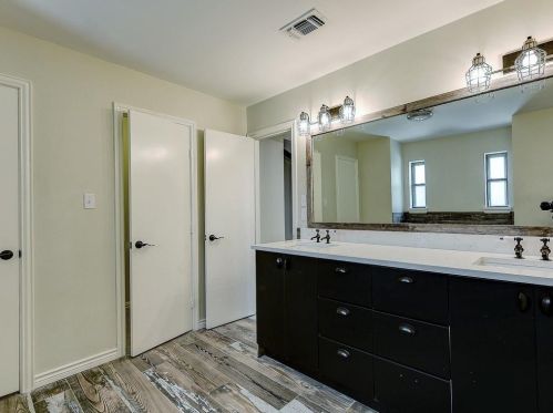 518 Goodwin Dr, Richardson TX  75081-5601 exterior