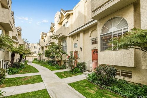 15835 Galaxy Pl, Gardena, CA 90249-4673