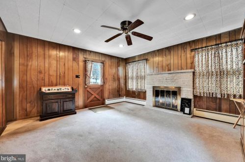 405 Warren St, Molino PA  17961-1833 exterior