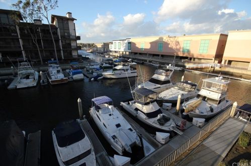 7233 Marina Pacifica Dr, Long Beach CA 90803-3899 exterior