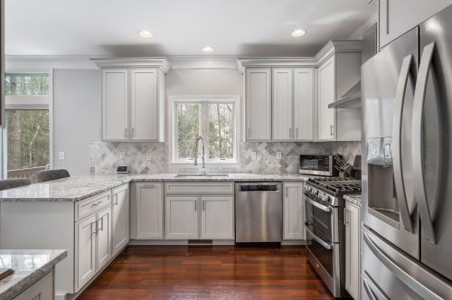 15 Drumlin Rd, Stratham NH  03885-6531 exterior