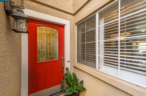 213 Portola Dr, Danville, CA 94506-6246