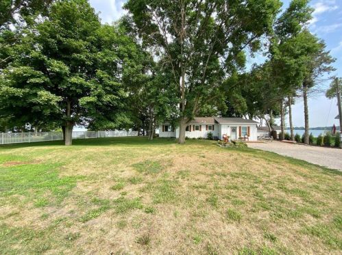 70250 219th St, Dassel MN  55325-3555 exterior