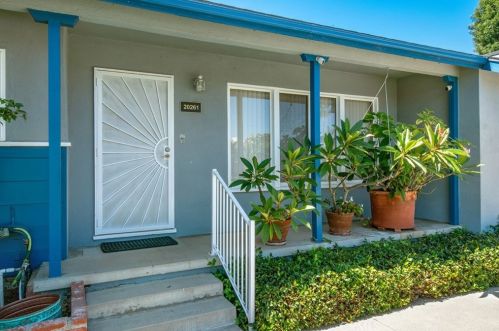 20261 Bayview Ave, Newport Beach, CA 92660-0708